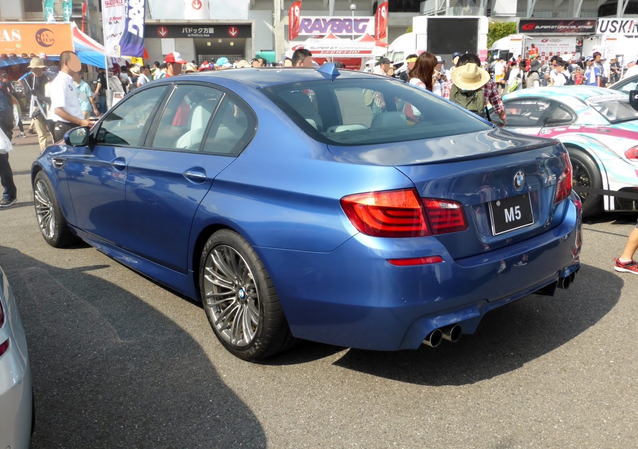 BMW M5